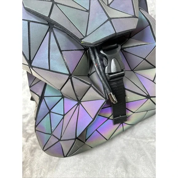 LUXSHE Geometric Iridescent Backpack Luminous Drawstring Backpack READ! - Picture 9 of 16